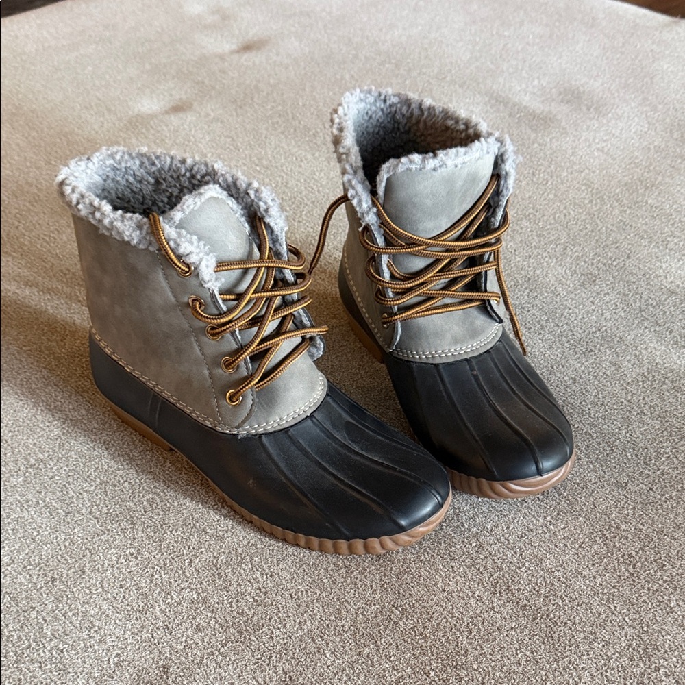 Henry Ferrera Gray and Black Women's Boots